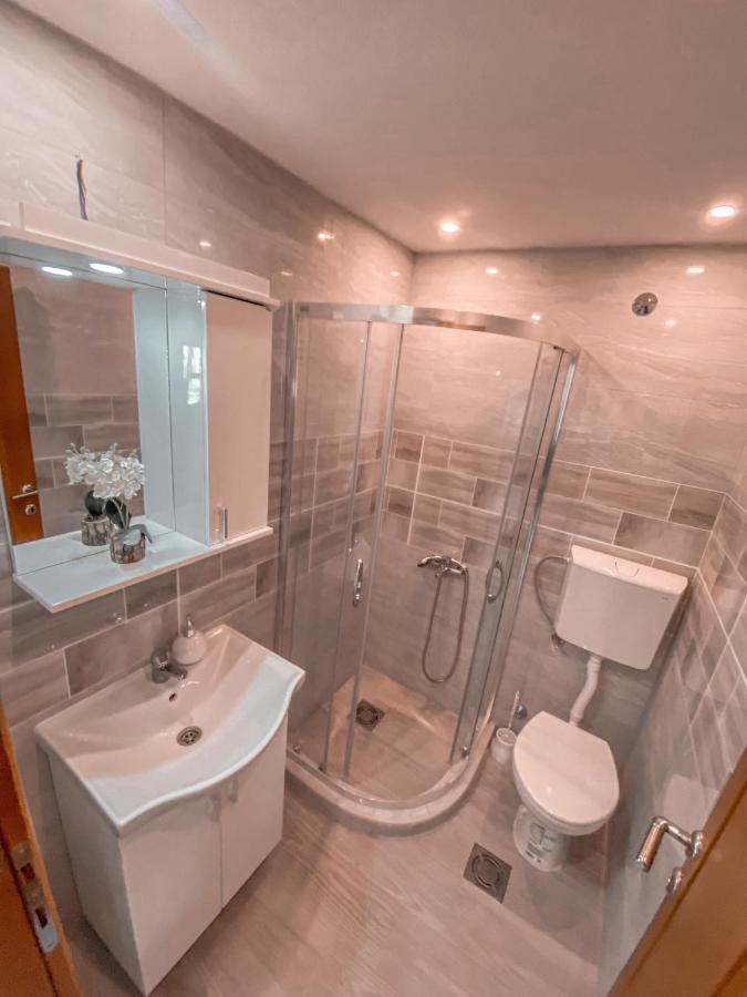 Apartmani Dumezic بار المظهر الخارجي الصورة